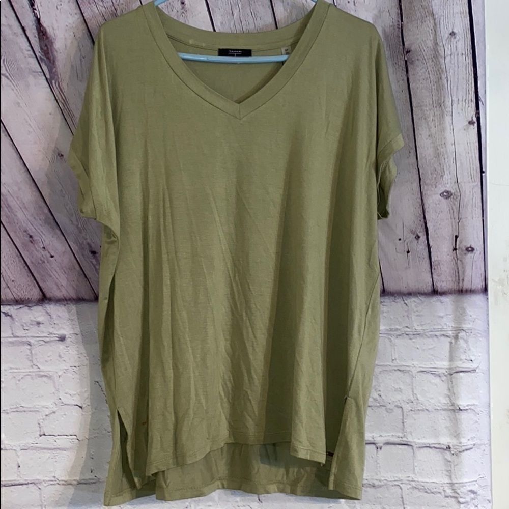 Tahari top  